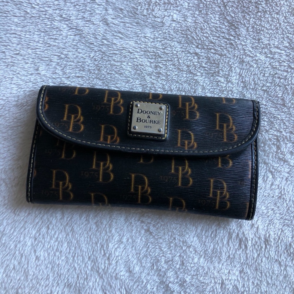 Dooney and Bourke Wallet
